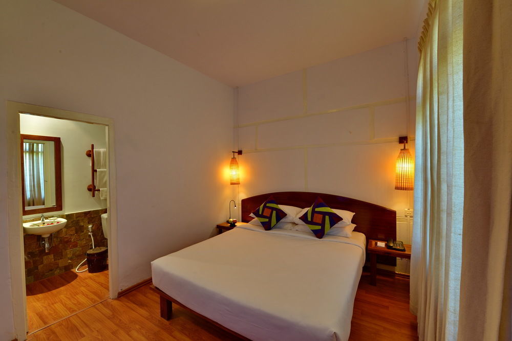 Oasis Hotel Nyaung-U Bagian luar foto
