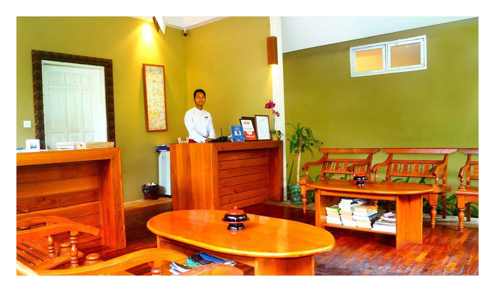 Oasis Hotel Nyaung-U Bagian luar foto