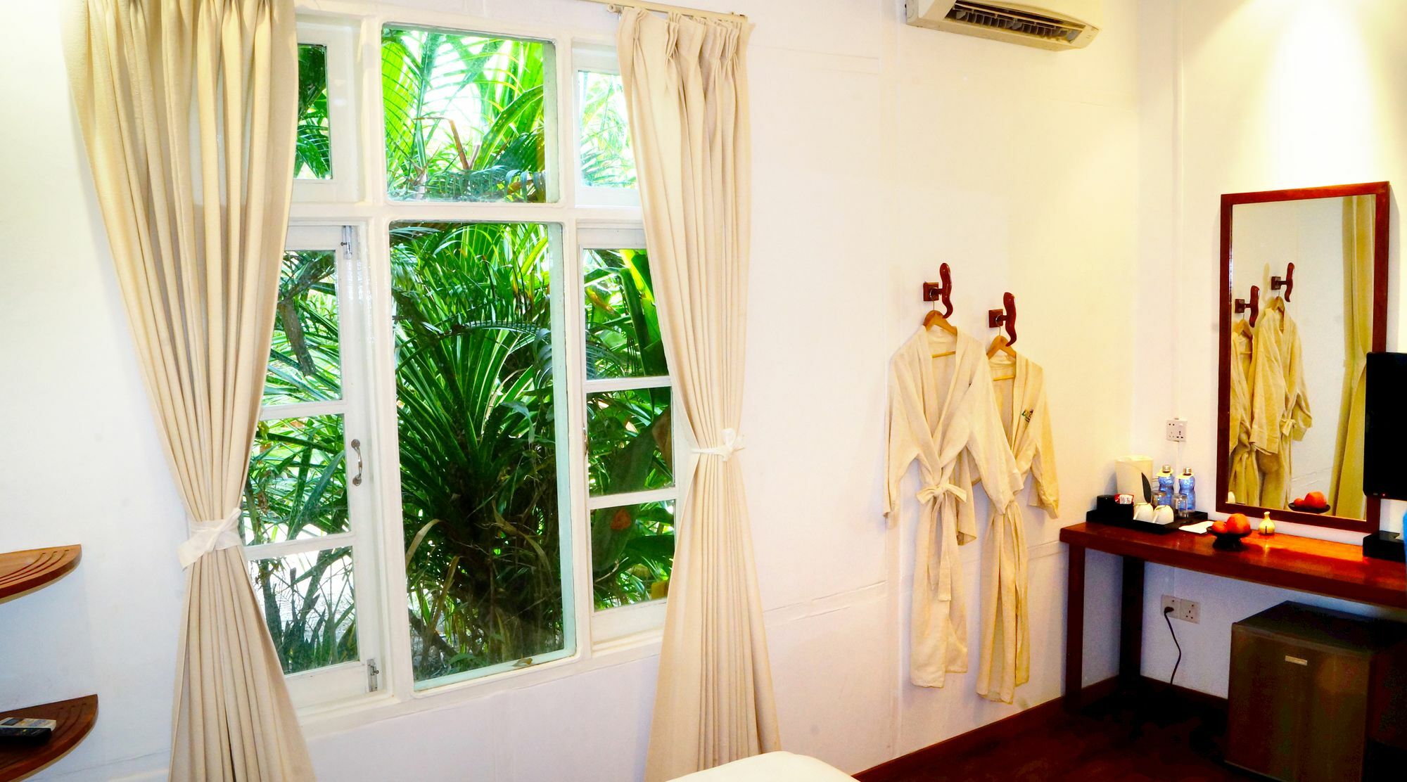 Oasis Hotel Nyaung-U Bagian luar foto